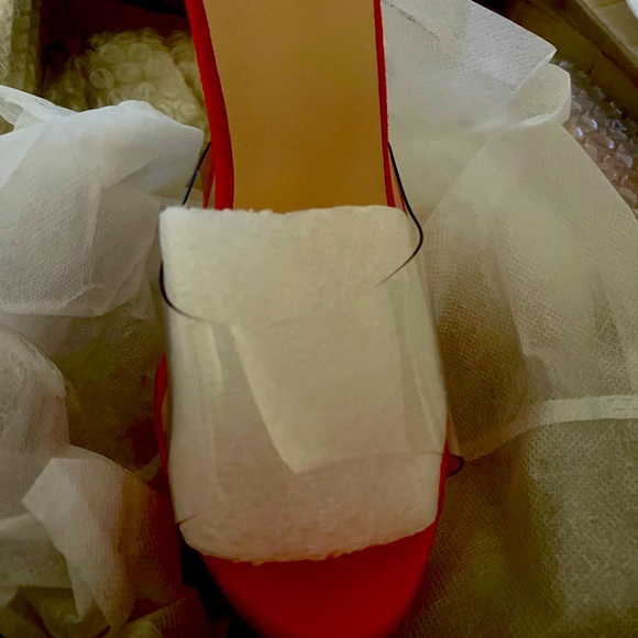 Gold Stilettos Platform - Picture 3 of 5